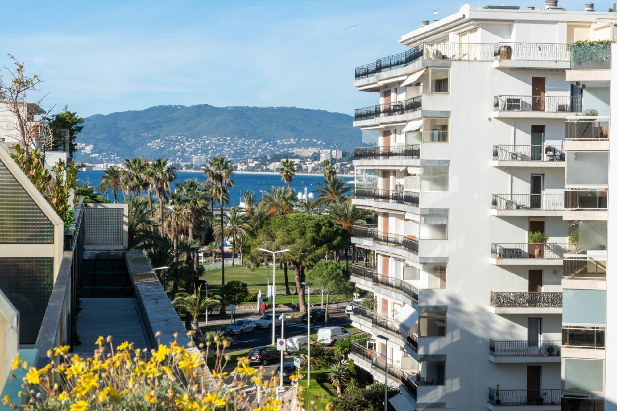 Appartement Duplex With Rooftop And Sea View Palm